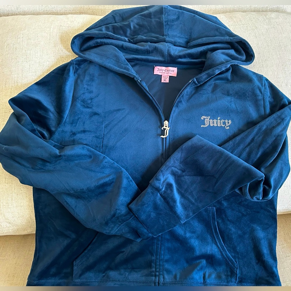 New Juicy Couture velour zip up hoodie /sweatshirt